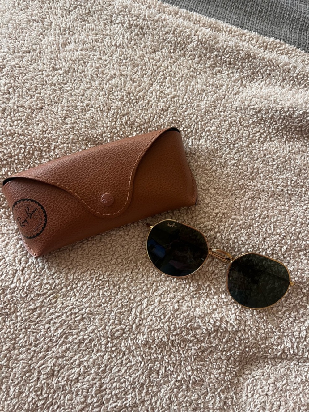Ray-Ban Gold Frame Sunglasses with Dark Green Lenses